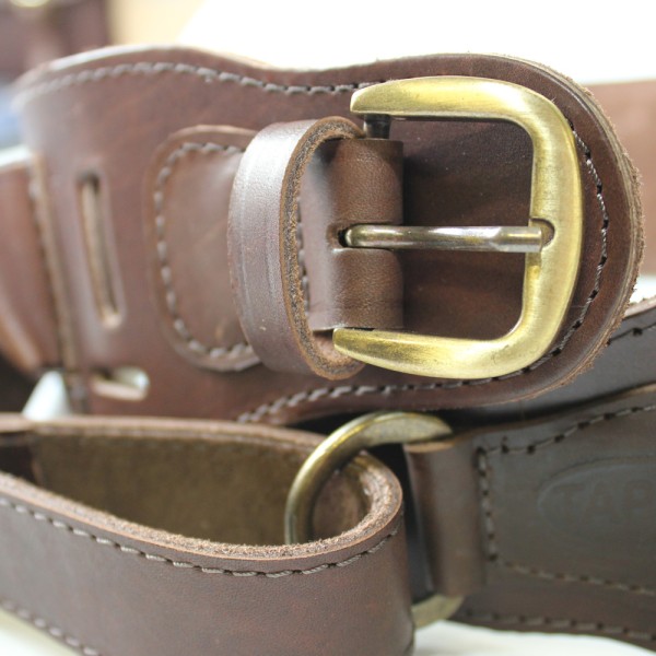 Cartusiera cu reglaj metalic, piele