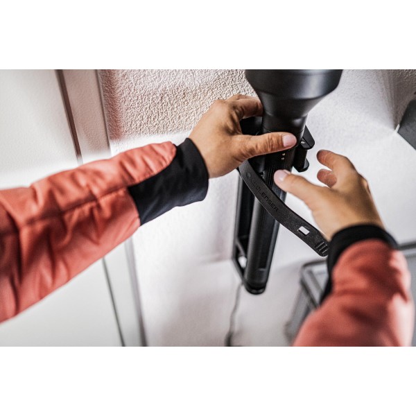 LANTERNA P21R BLACK CASE/ 12000LM+USB+STATIE DE INCARCARE